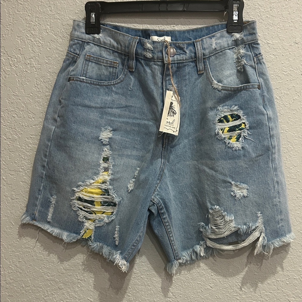 Easel Distressed Blue Jean Shorts
